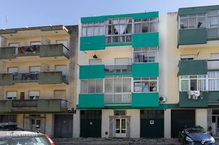 Apartamento T2 em Rio de Mouro Velho