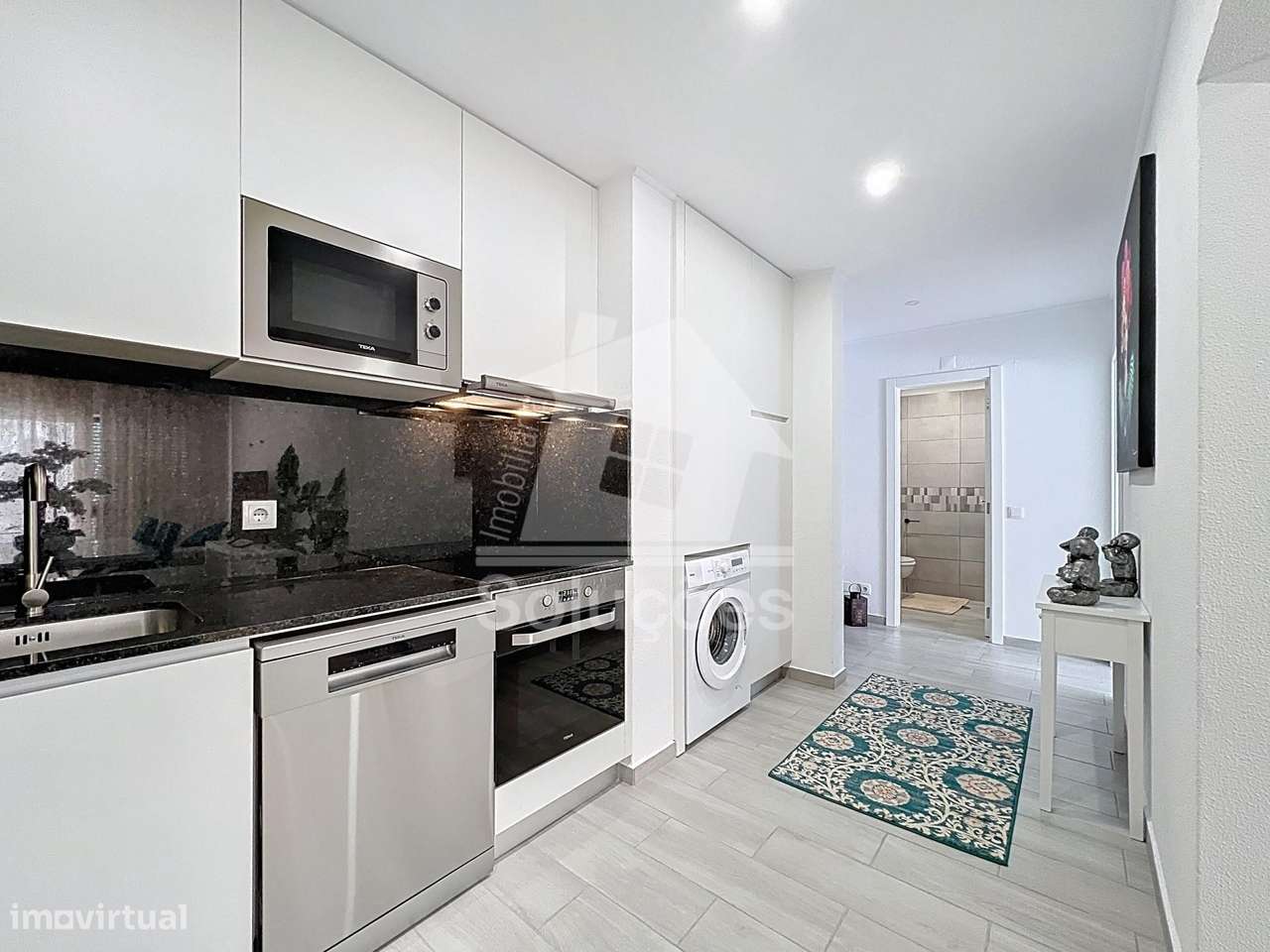 Apartamento T1 Renovado na 1º linha da Praia da Rocha - Grande imagem: 4/13