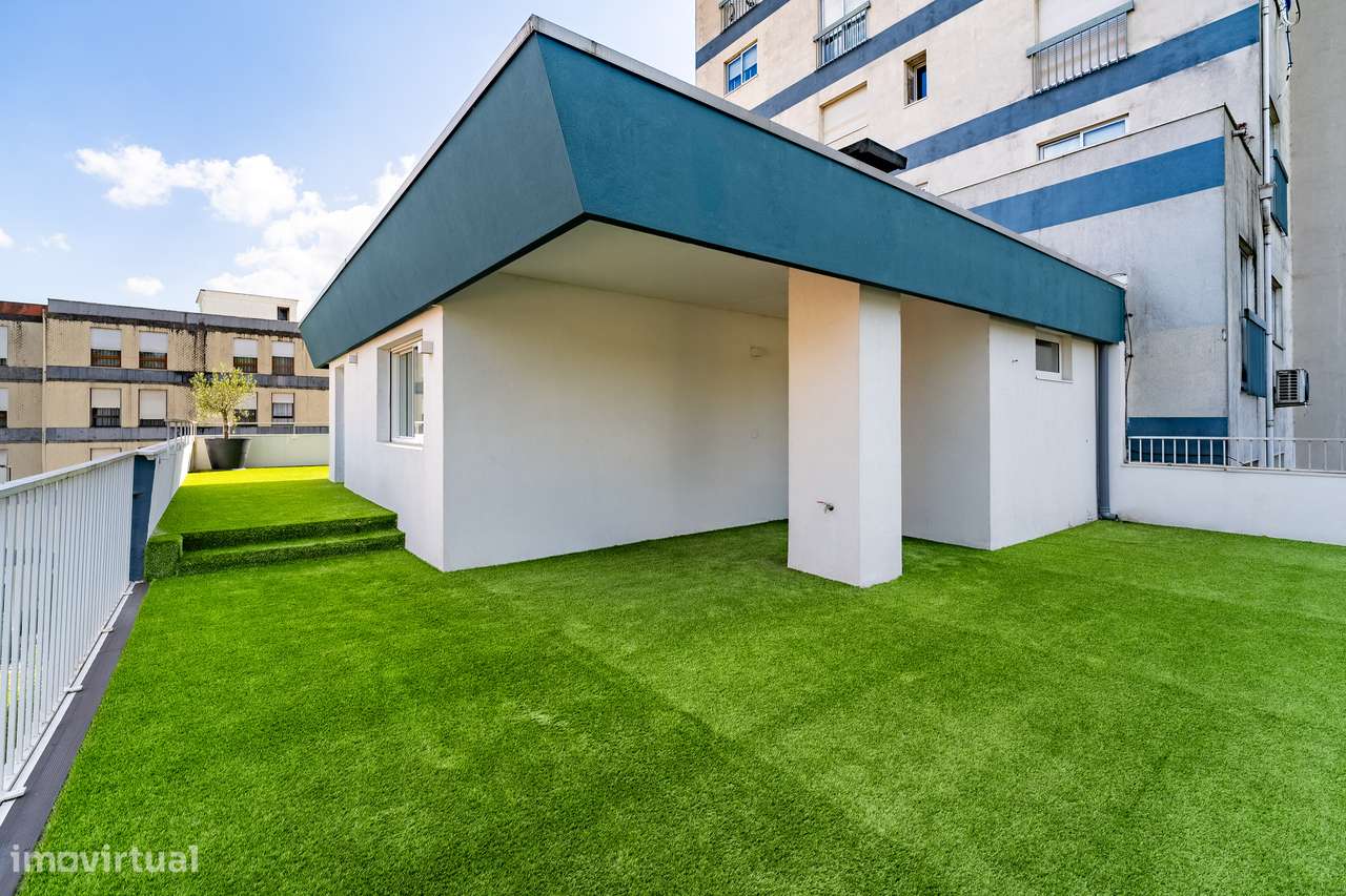 Moradia T3 com Jardim e Garagem em Guimarães-45