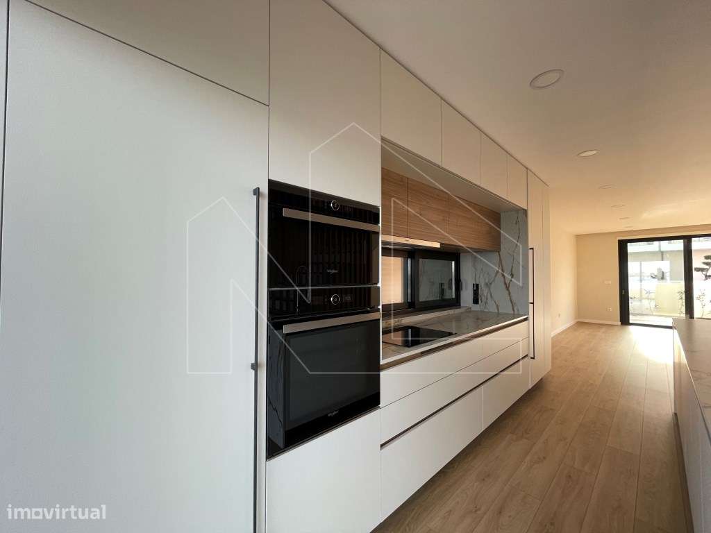 Moradia T3+1 com Rooftop Vista Ria e Espelho de Água - Ílhavo - Grande imagem: 2/35