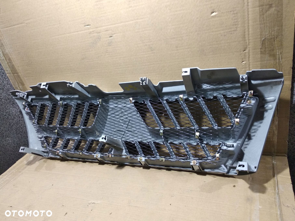 Mitsubishi Pajero 3 III grill atrapa - 7