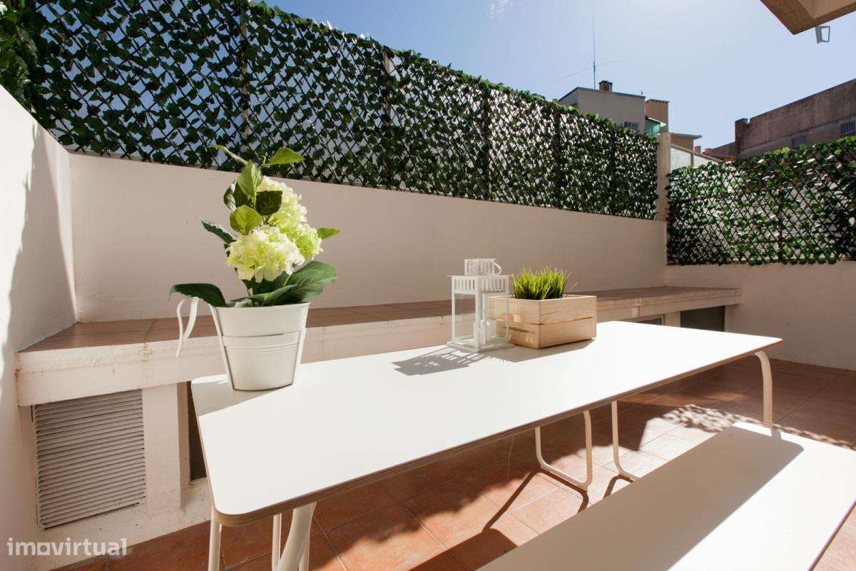 Estúdio - localizado em Santo Ildefonso Porto - Grande imagem: 4/8