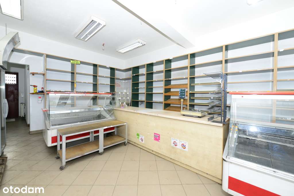 Budynek na sklep, usługi oraz mieszkanie-11