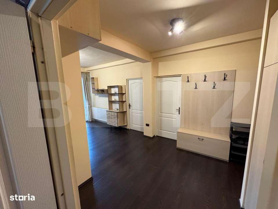 Apartament cu 3 camere, 58 mp, parcare, zona Porii - Imagine principală: 5/10