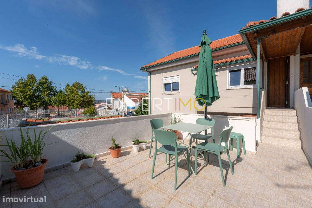 T3 Duplex com Terraço e Anexos | Centro de São Martinho do Bispo –...-33