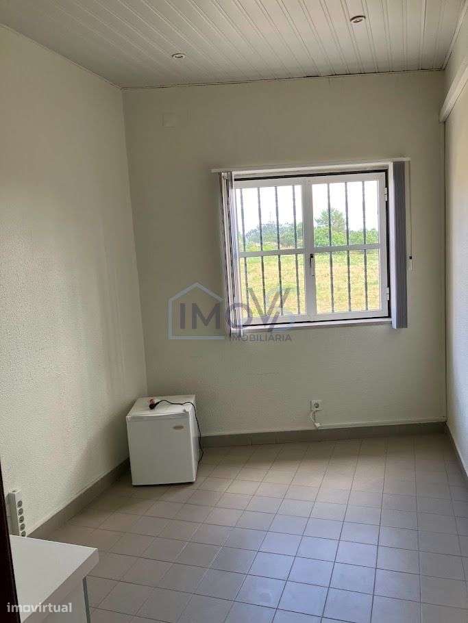 Espaço versátil com 295 m² no centro de Ferreira do Zêzere – Clínica,-8