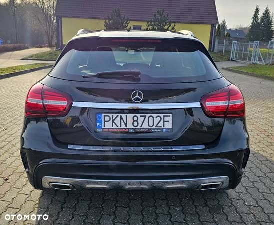 Mercedes-Benz GLA 180 AMG Line - 6