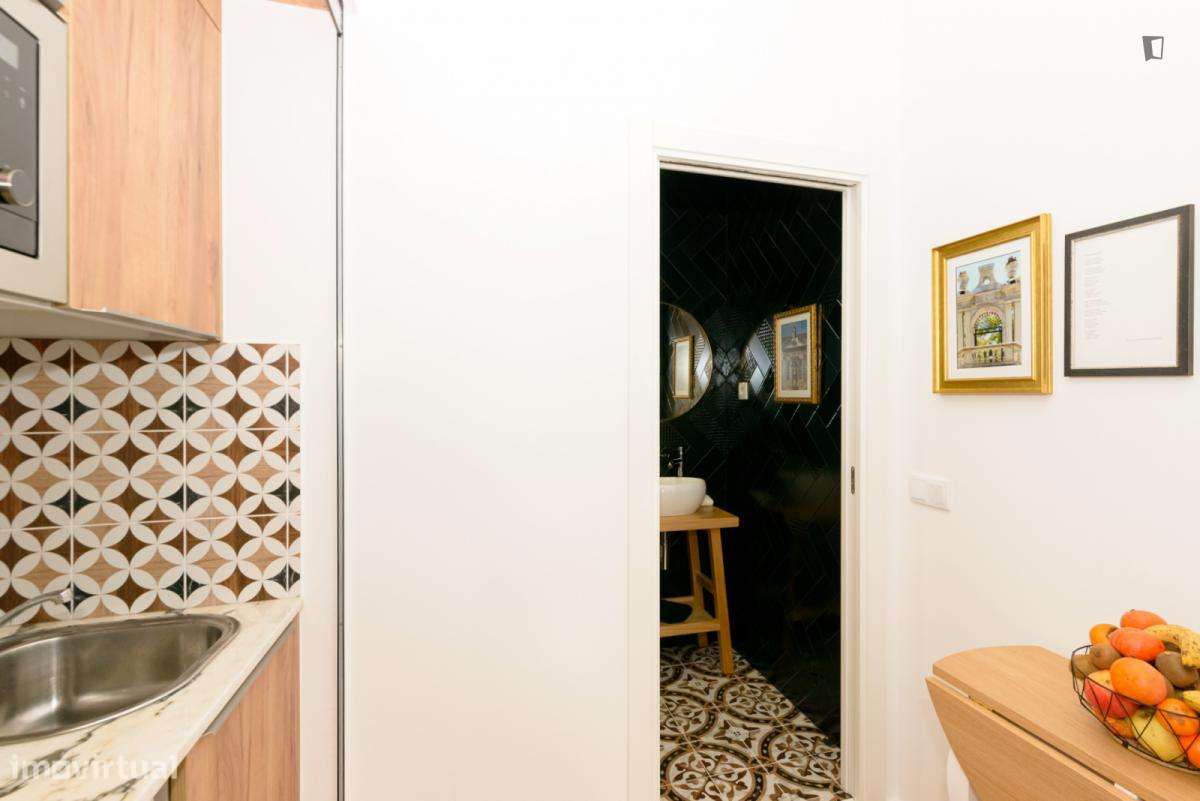 Estúdio - localizado em Montes Claros Coimbra - Grande imagem: 2/10