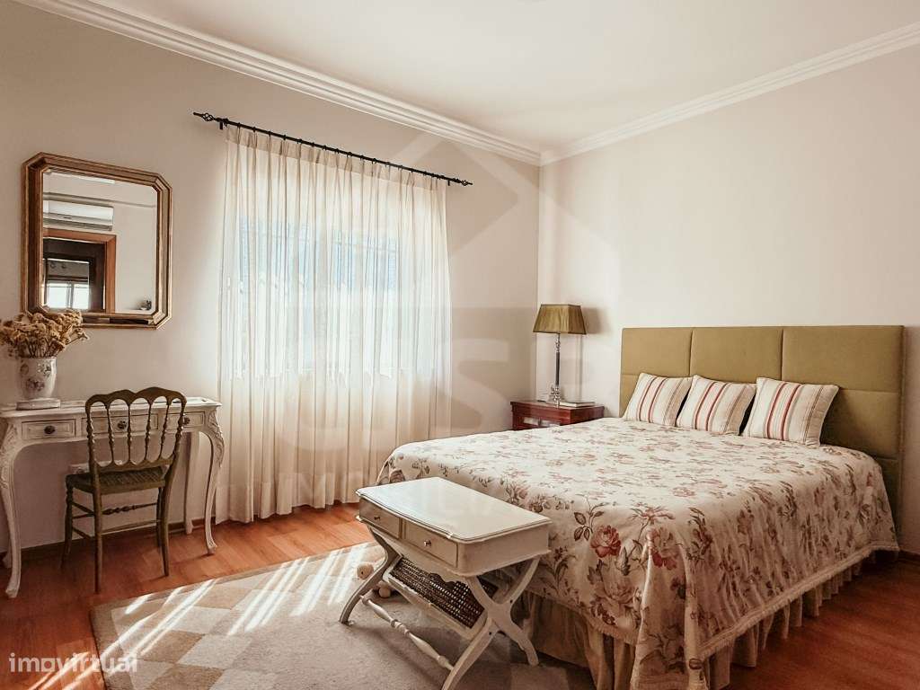 Apartamento T4 - Totalmente Central em Benavente-13