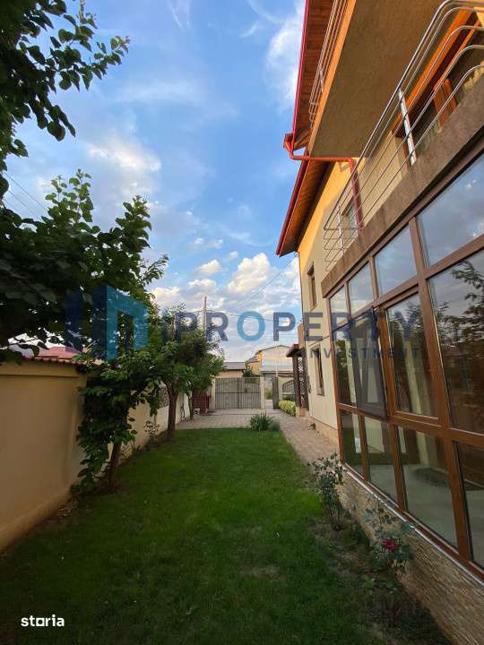 Dobroesti | Vila 8 Camere | P+1+M+P | TEREN 360 Mp | Constructie 2008 - Imagine principală: 4/19