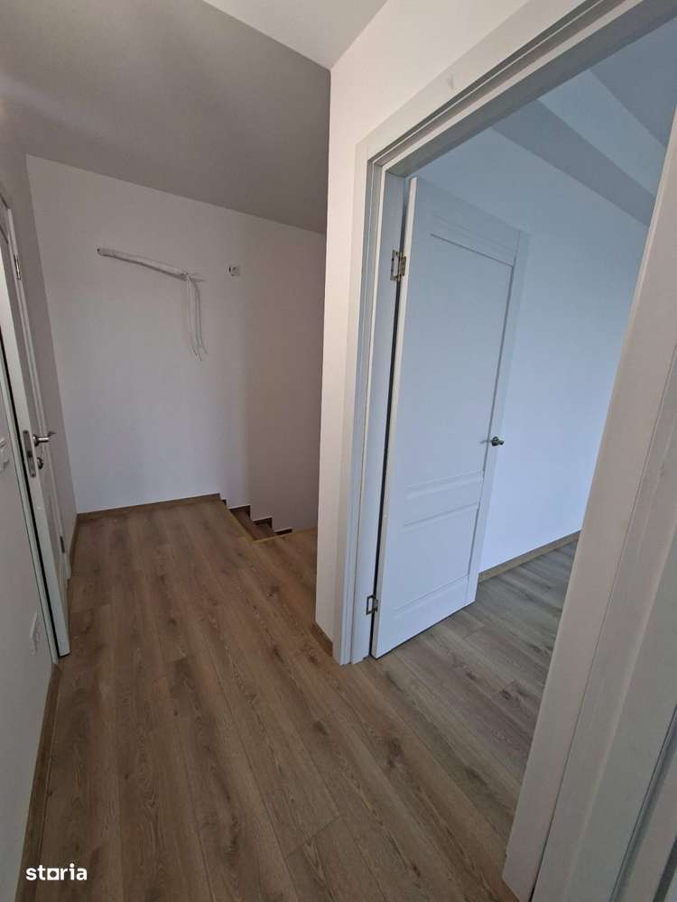 Casa/Apartament insiruit, 150 mp, beci, loc de parcare, 3 camere, 2bai-3