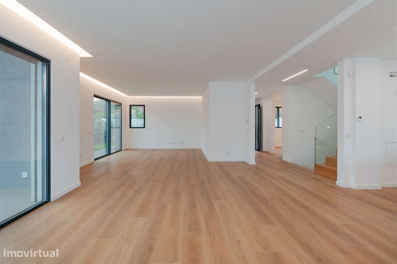 Moradia  Isolada T4 com piscina, jardim e garagem em Murches. - Grande imagem: 5/45