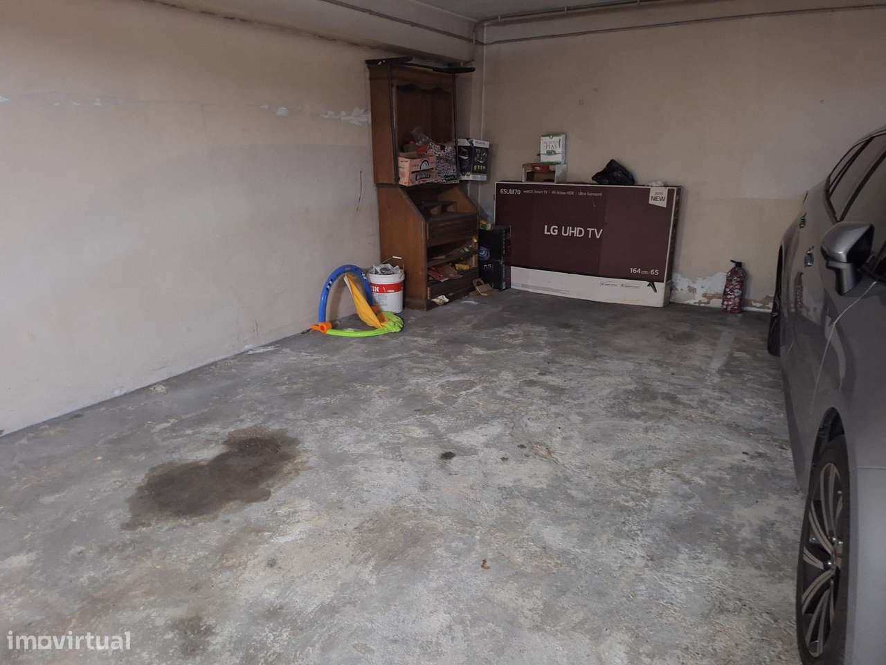 CPM25010 garagem 26m2  p 2 viaturas próx Macdonalds Vilar Paraiso V12-10