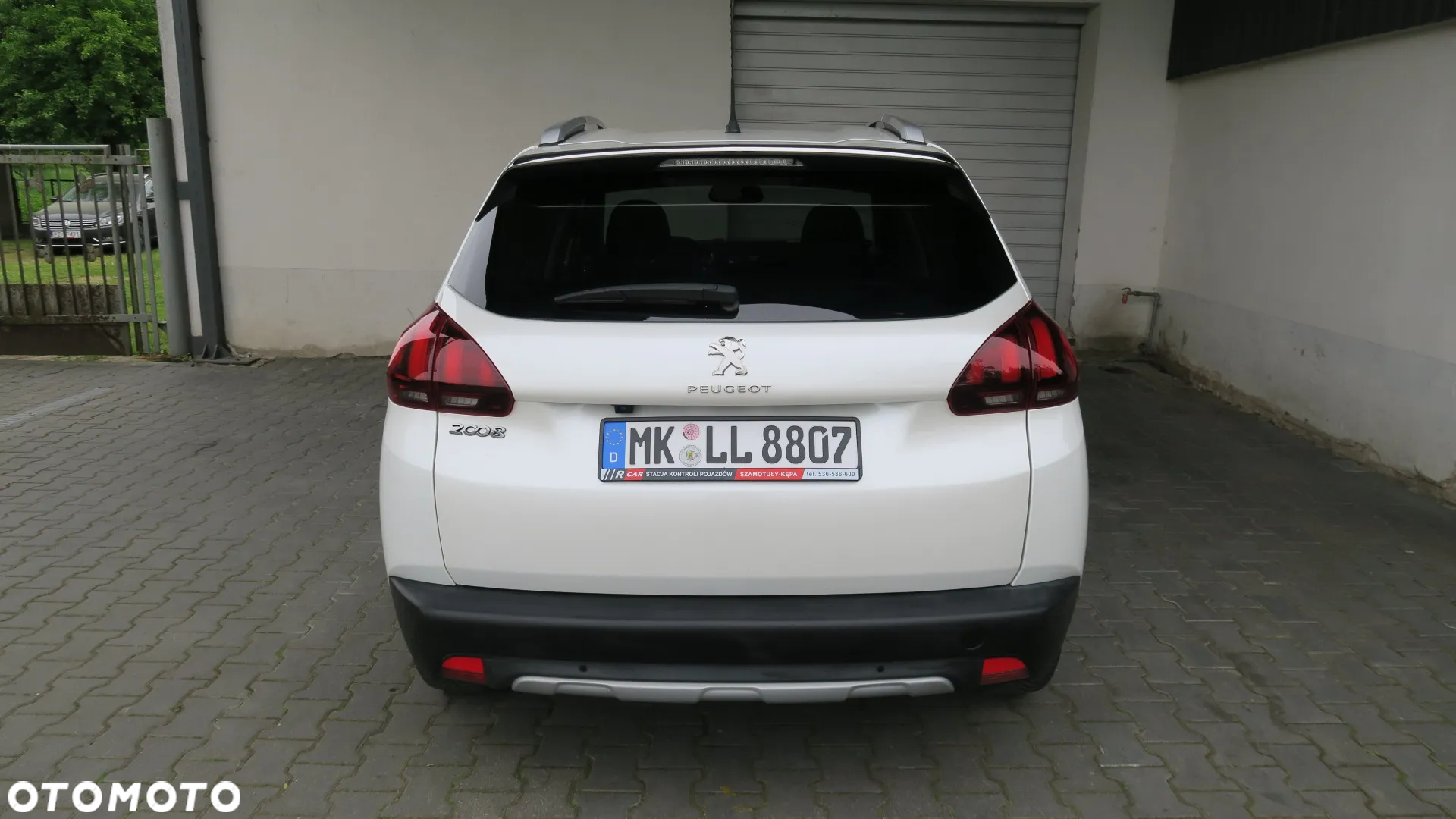 Peugeot 2008 1.2 Pure Tech Style S&S EAT6 - 8