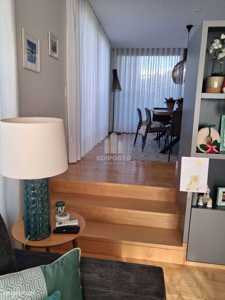 Moradia T4+1 com 4 Suítes e Acabamentos de Luxo - Grande imagem: 3/60