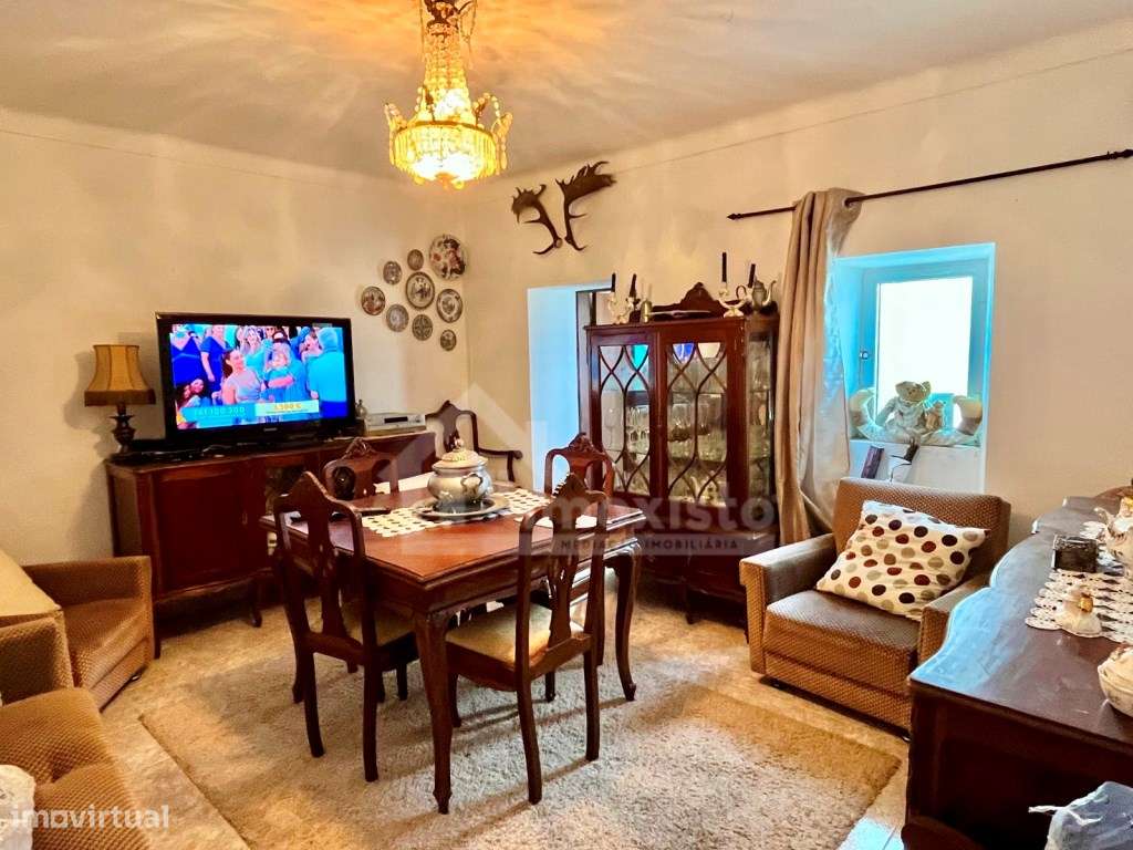 Moradia T4 pronta a habitar em Castanheira de Pera - Grande imagem: 3/32