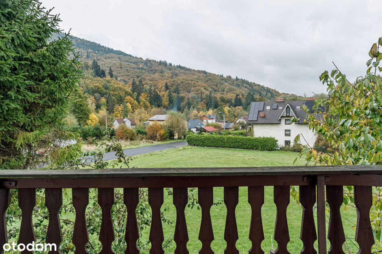 Duży dom z potencjałem pod górami - Brenna - do zamieszkania.-13