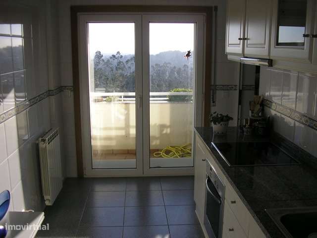 T3 Impecável com Vista Panorâmica e Máximo Conforto Térmico - Grande imagem: 2/7