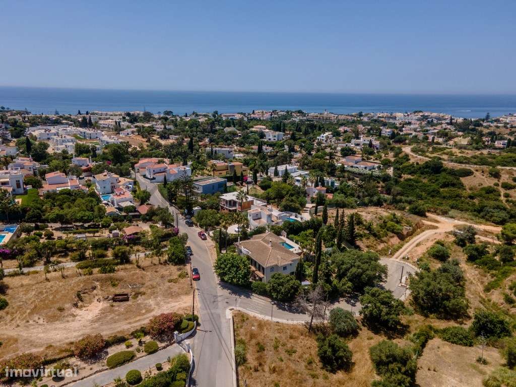 Moradia T3 Renovada com Piscina e Jardins Privados, a Dois Passos d...-45