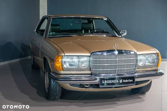 Mercedes-Benz 280 - 15