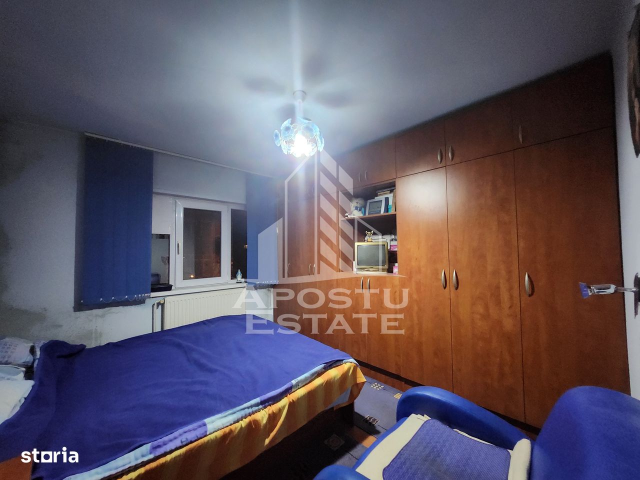 Apartament cu 2 camere, centrala proprie,  etaj 3, zona Lipovei