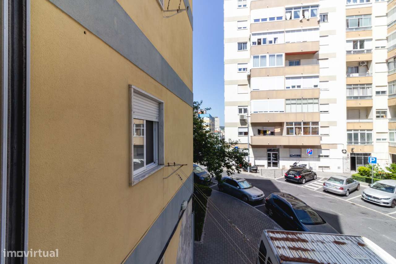 APARTAMENTO T3 | LUGAR DE PARQUEAMENTO | PÓVOA DE SANTO ADRIÃO-23