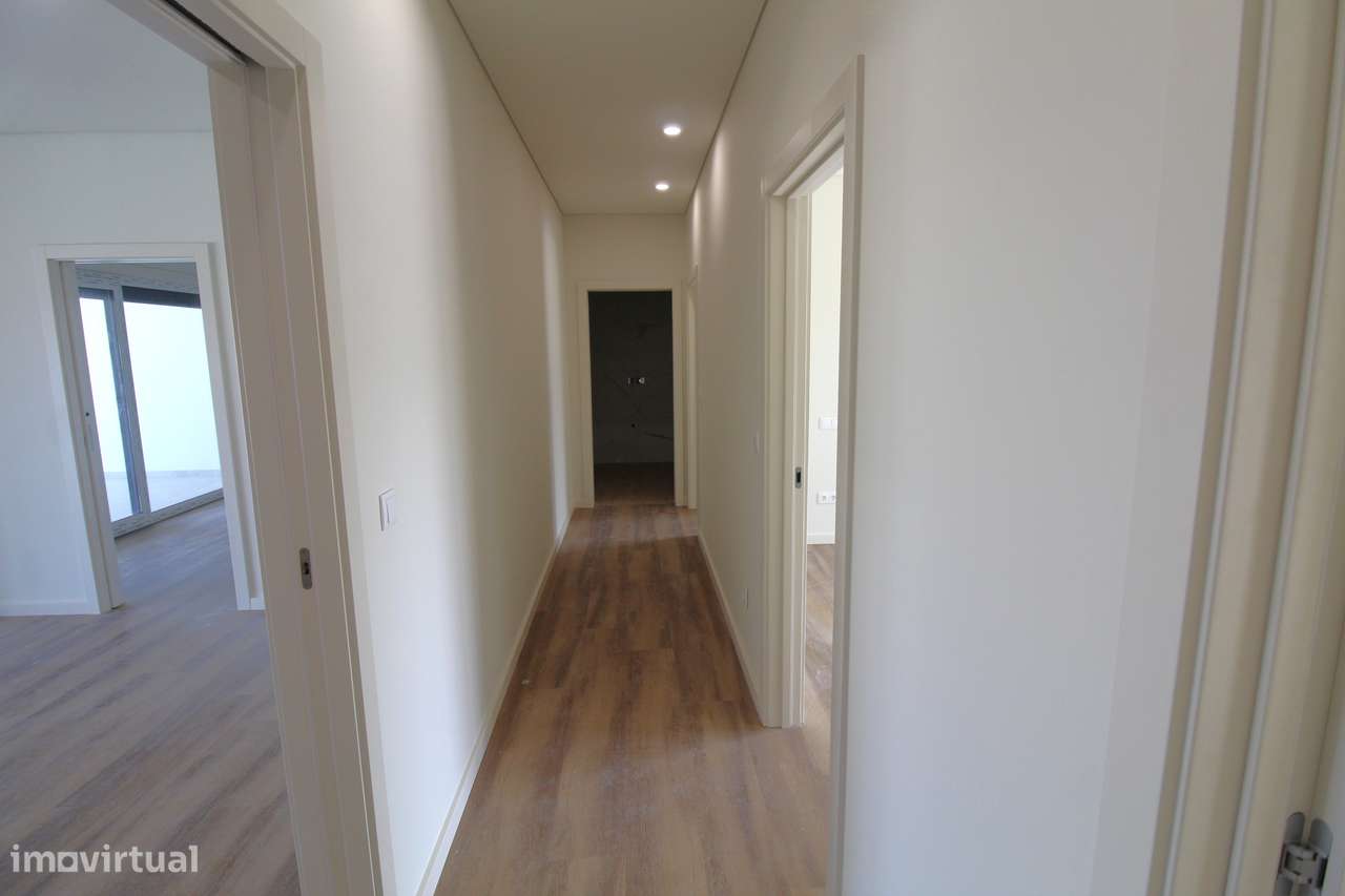 Luxuoso T3 Duplex em Viseu-8