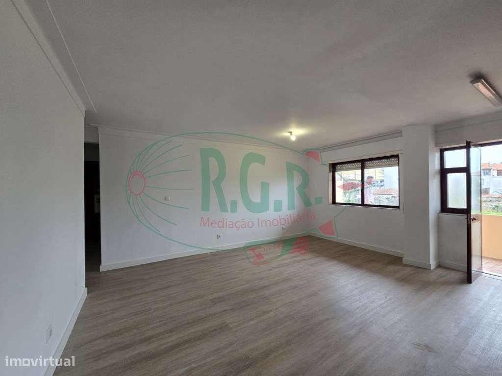 APARTAMENTO T2 - A 2 km Estação RIO TINTO-6