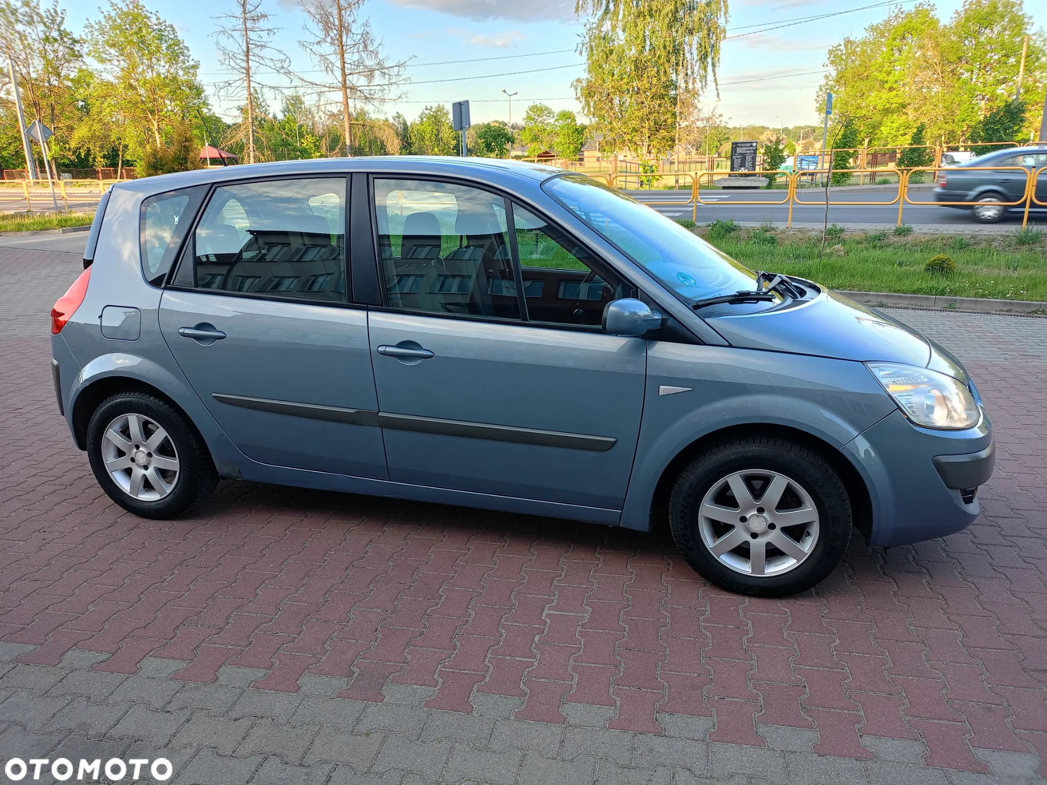 Renault Scenic 1.6 Confort Expression - 5