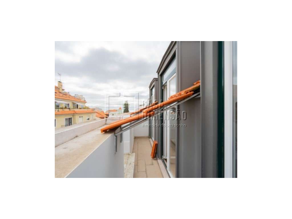 Apartamento de tipologia T2 com 51 m2 totalmente renovado, mobilado...-8