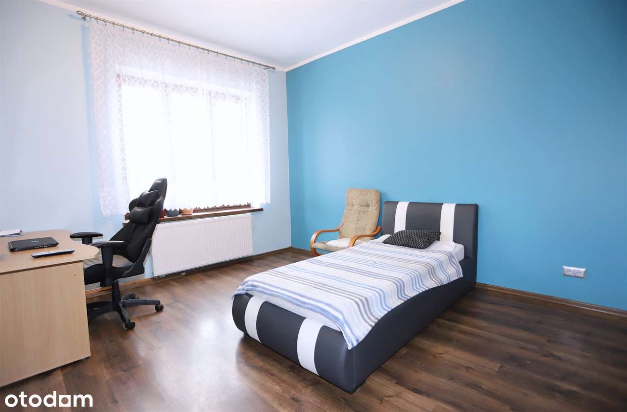 Przestronne trzypokojowe mieszkanie w dogodnej lokalizacji-9