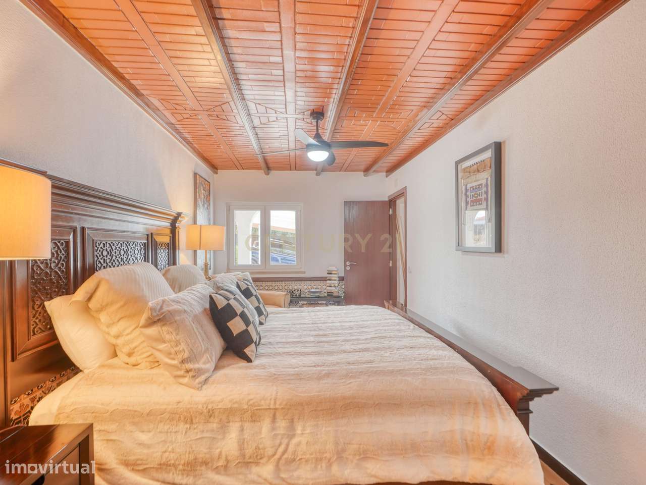 Magnífica Moradia T6 com Piscina, Garagem e Vista Desafogada em Sesimb-28