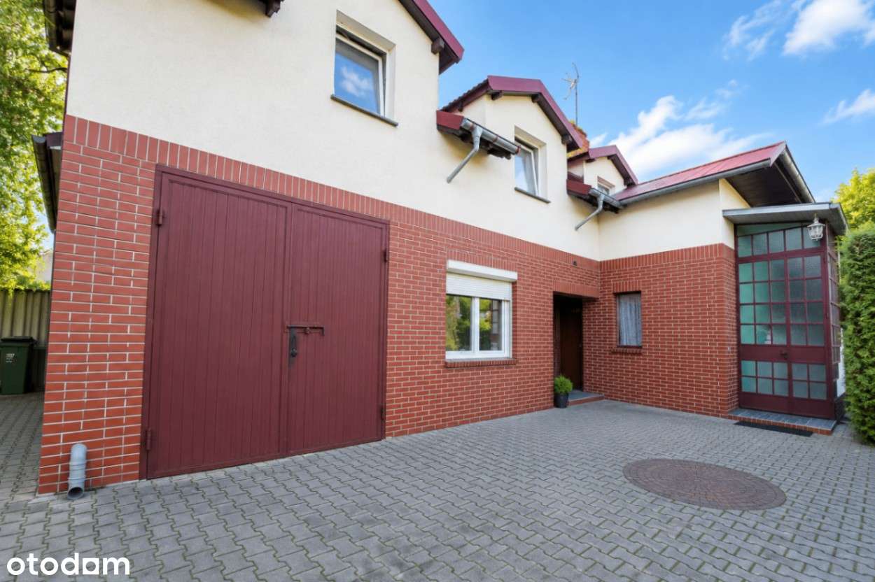 Duży dom w Dolinie Baryczy | 223 m² | 7 pokoi | Garaż-17