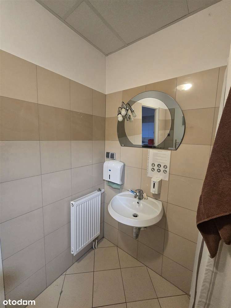 Kompletnie wyposażony, prosperujący zakład cukierniczy-13