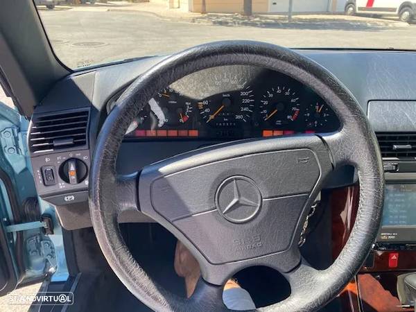 Mercedes-Benz SL 300 - 20