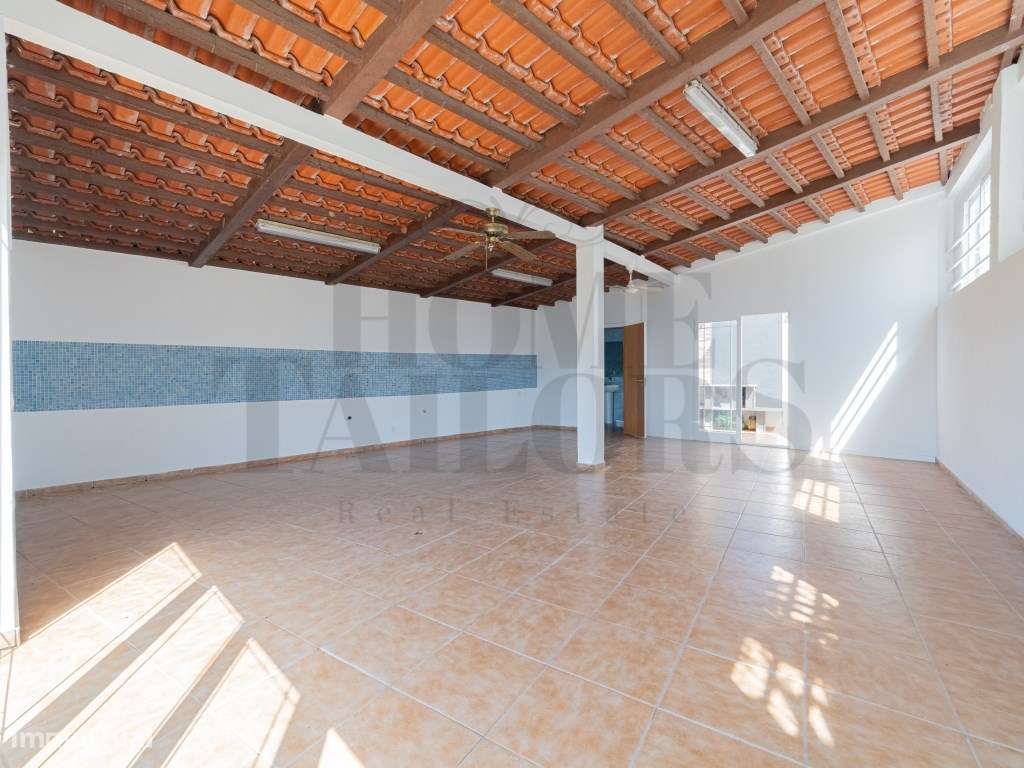 Moradia T4 com piscina-14