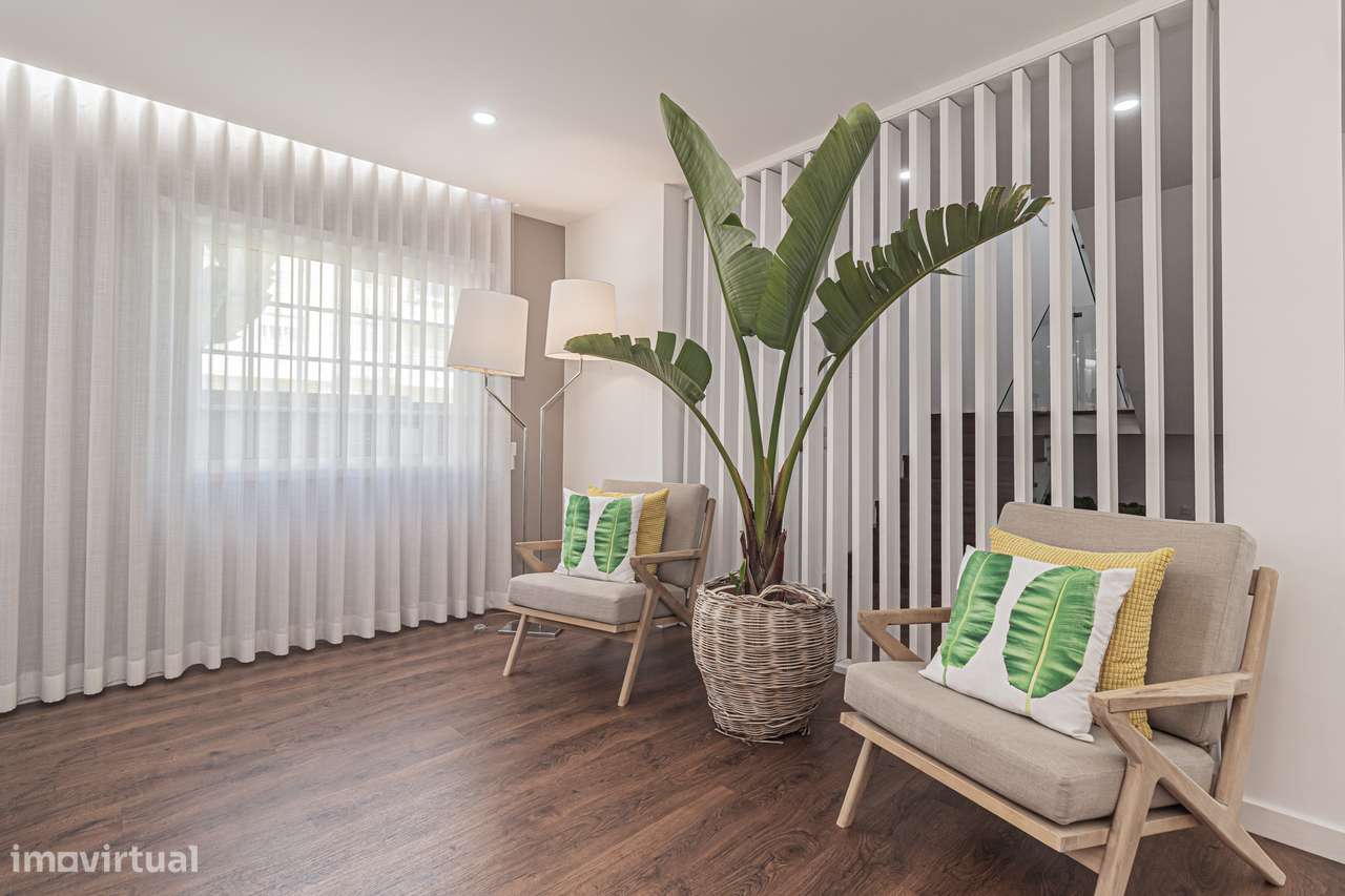 Moradia Isolada T4 com piscina  em Pinhal Frades, Fernão Ferro-5