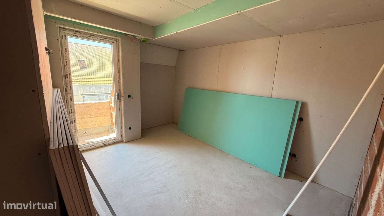 APARTAMENTO T3  com vistas de mar e rio,  como novo, Situado no Bai...-16