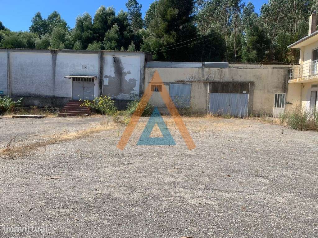 Moradia e Armazem - Grande imagem: 4/60