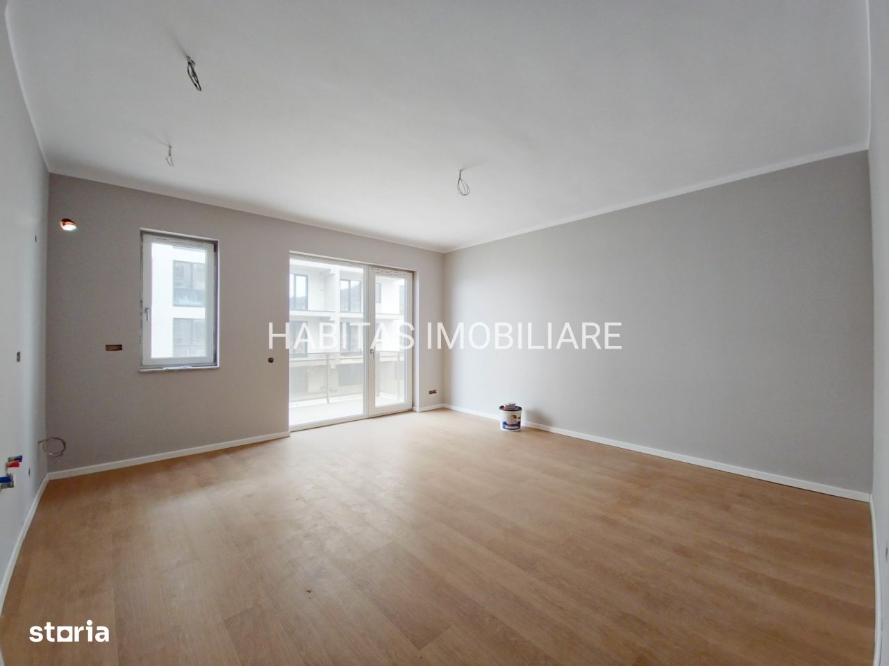 Apartament cu 2 camere, finisat, etaj intermediar, panorama, zona Vivo