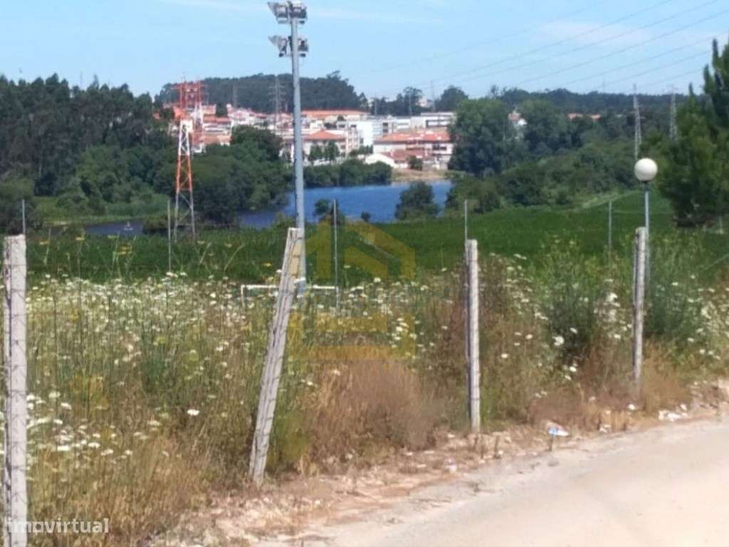 Terreno em vila do conde com 2400 metros vistas de rio - Grande imagem: 2/12