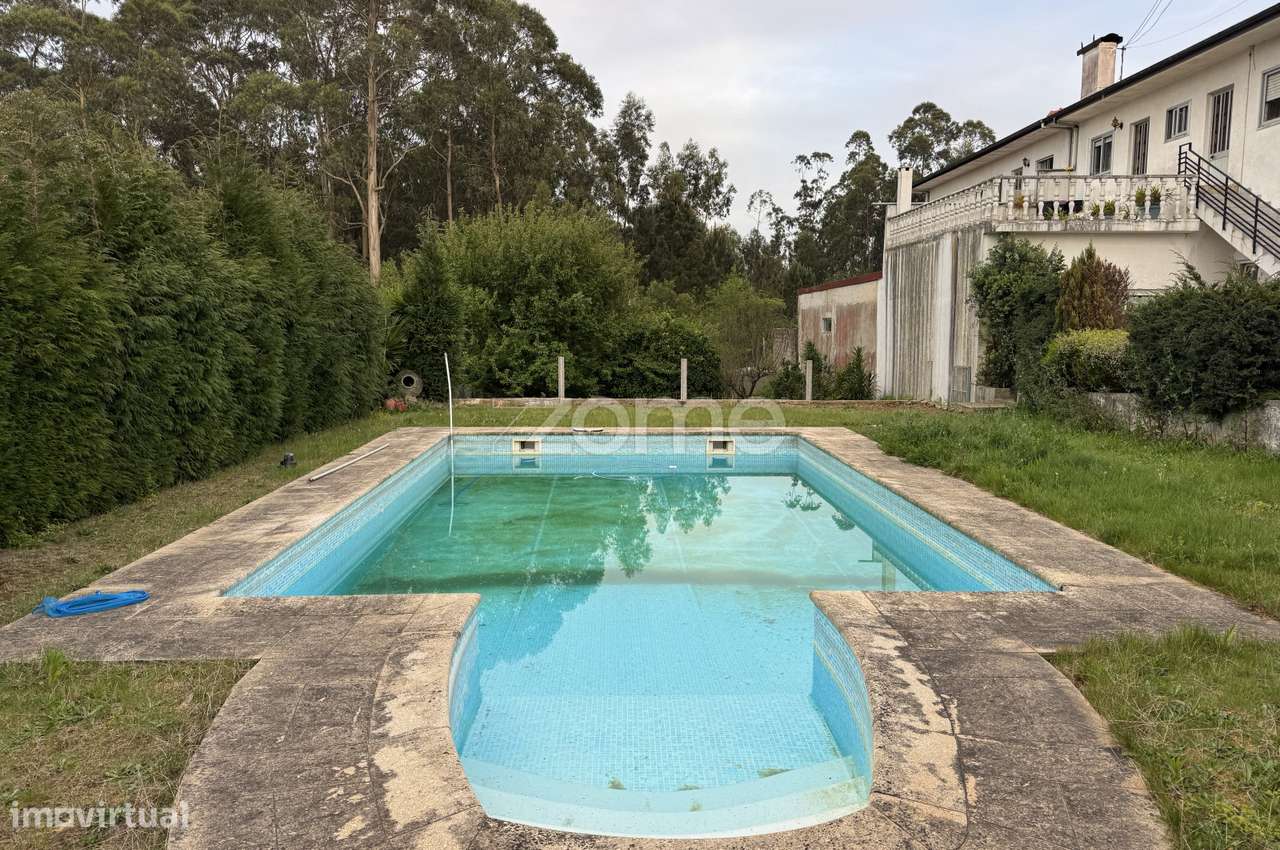Terreno Urbano com Piscina, para Venda - Grande imagem: 5/9