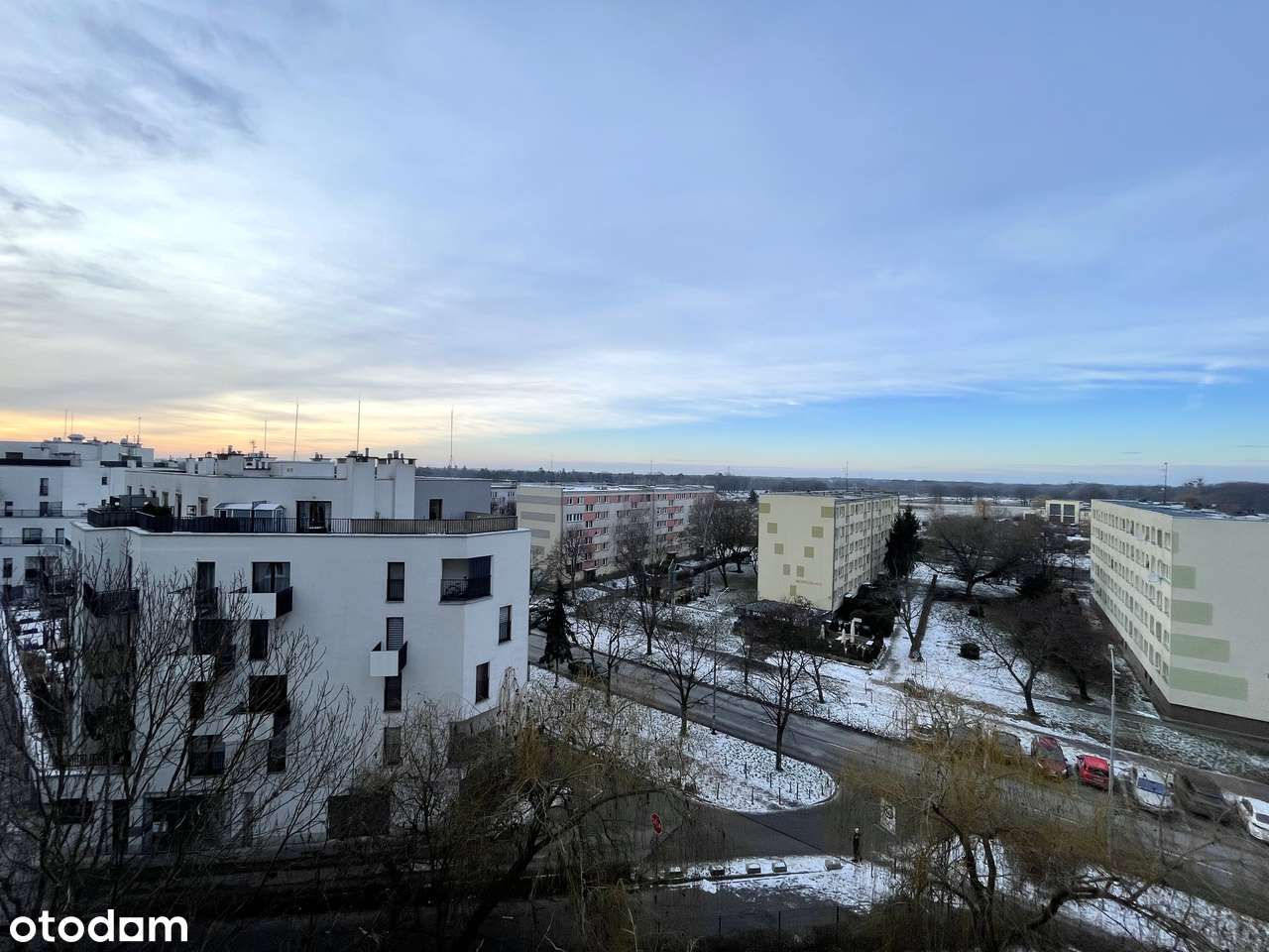 Rozkładowe, 4pok. ul. Bezpieczna-12