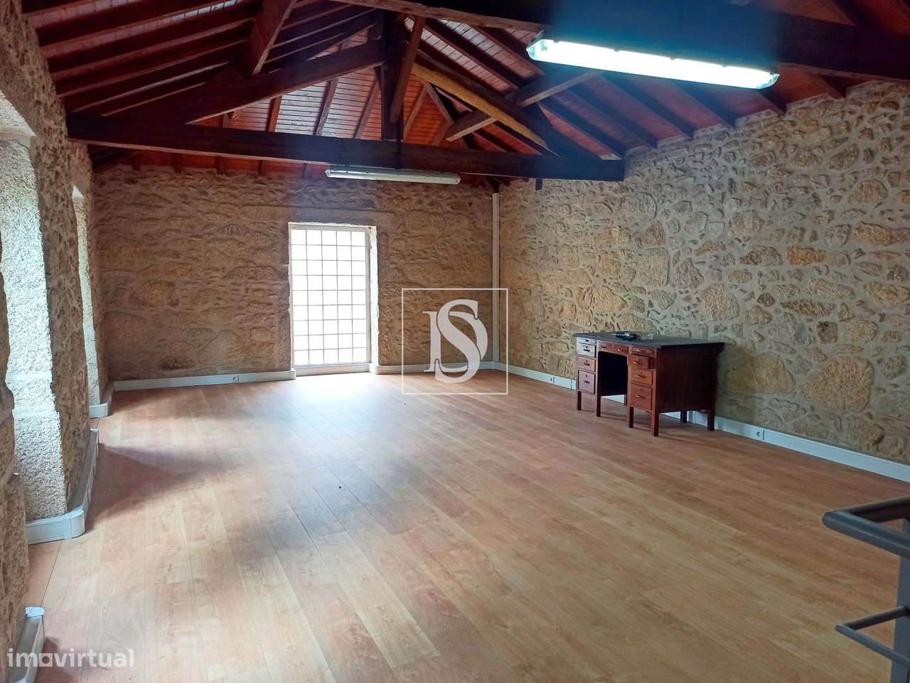 Moradia em Pedra - Grande imagem: 3/8