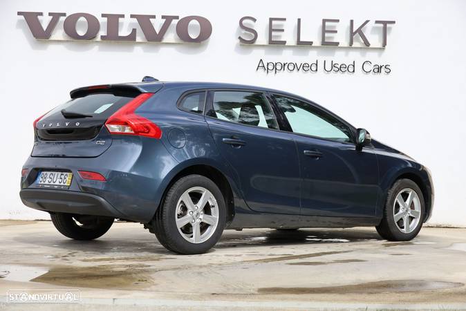 Volvo V40 2.0 D2 Kinetic Geartronic - 19