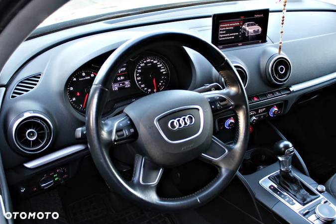 Audi A3 1.8 TFSI Attraction S tronic - 11