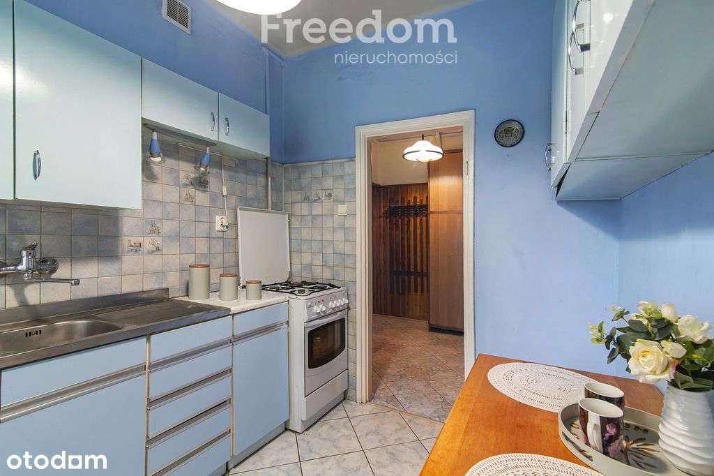 Przestronne, 2 pokojowe mieszkanie w bloku z cegły-9