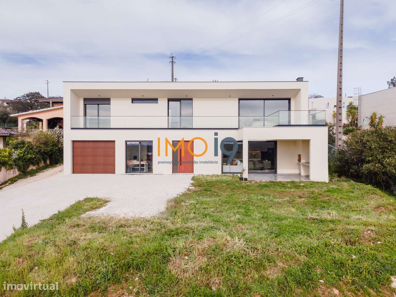 Moradia T4 com Vista Panorâmica em Fátima-49