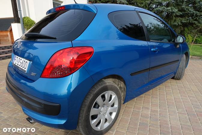 Peugeot 207 1.6 HDi 16V Trendy - 2