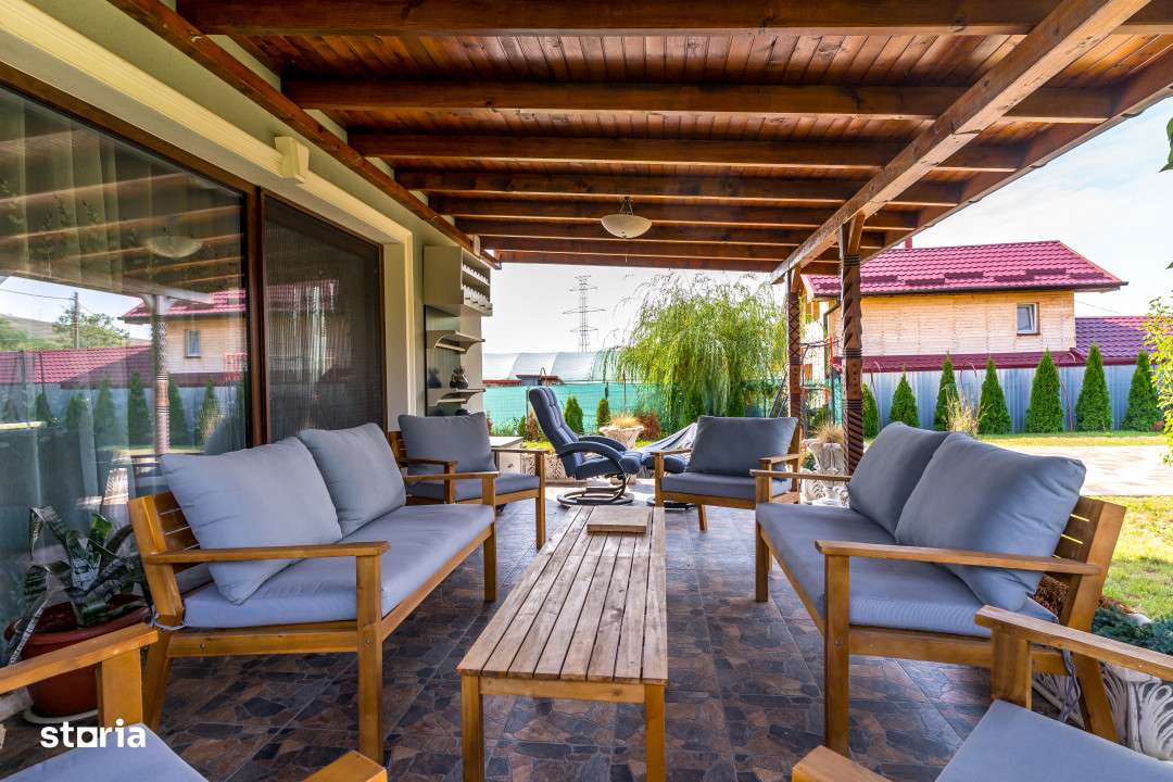 Proprietate deosebita cu piscina, Gadalin, Comision 0%-18